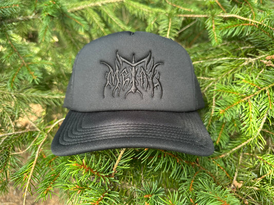 METAL LOGO TRUCKER HAT BLACK