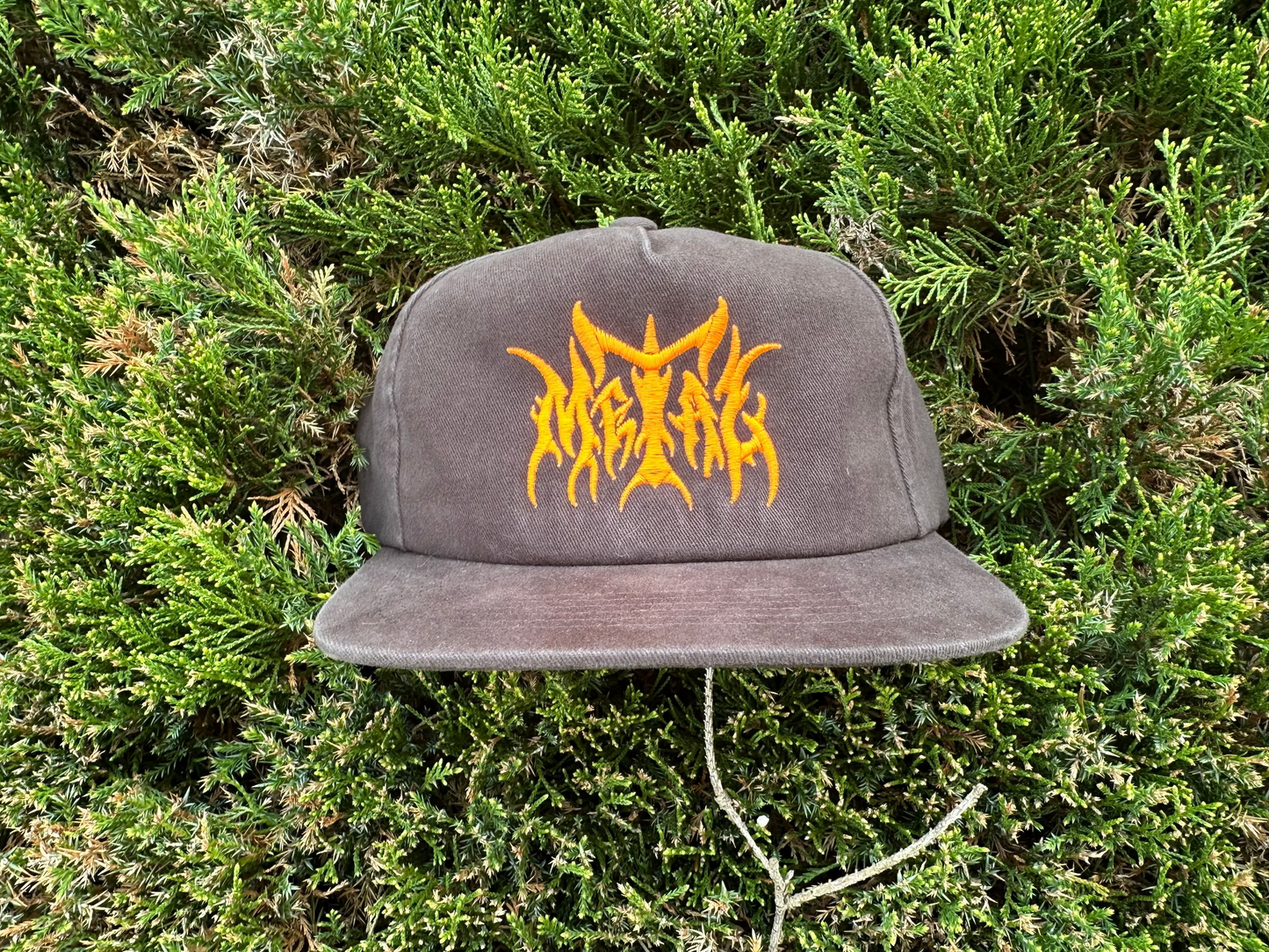 METAL LOGO GUN METAL GRAY/ORANGE HAT